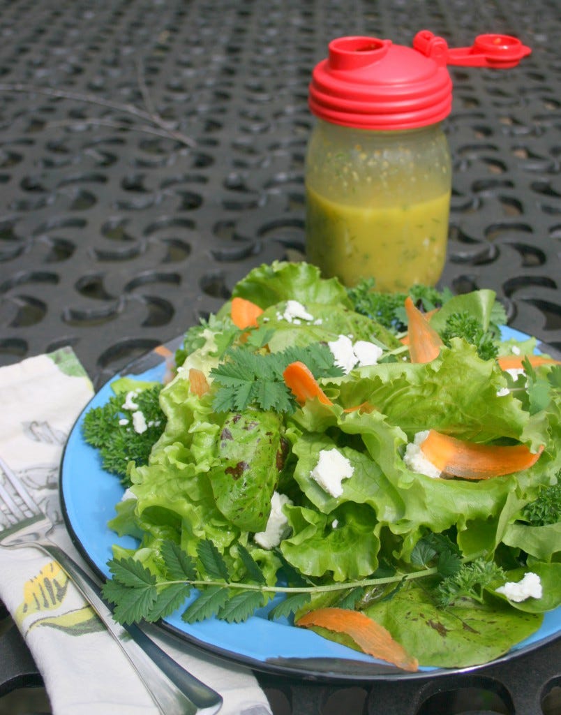 Easy Greek Salad Dressing - Detoxinista