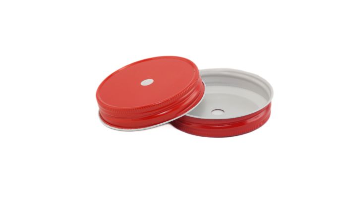 https://www.fillmorecontainer.com/media/catalog/product/cache/7cb258375f8f736be3795dacf27ec02a/r/e/redmasonjarstrawholelid-regularmouth.rc-g70-hole9mmred.jpg